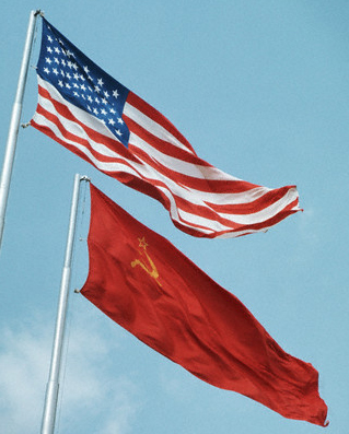 USA-USSR_flags.jpg