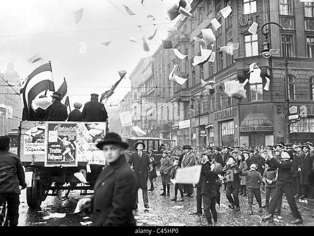 election-campaign-of-the-dvp-in-the-weimar-republic-1924-c45hp0.jpg