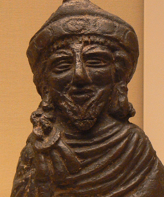copper-alloy-steelyard-weight-thought-to-be-a-portrait-bust-of-the-emperor-phocas-from-the-british-museum.gif