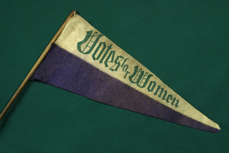 The_Childrens_Museum_of_Indianapolis_-_Votes_for_women_pennant.jpg
