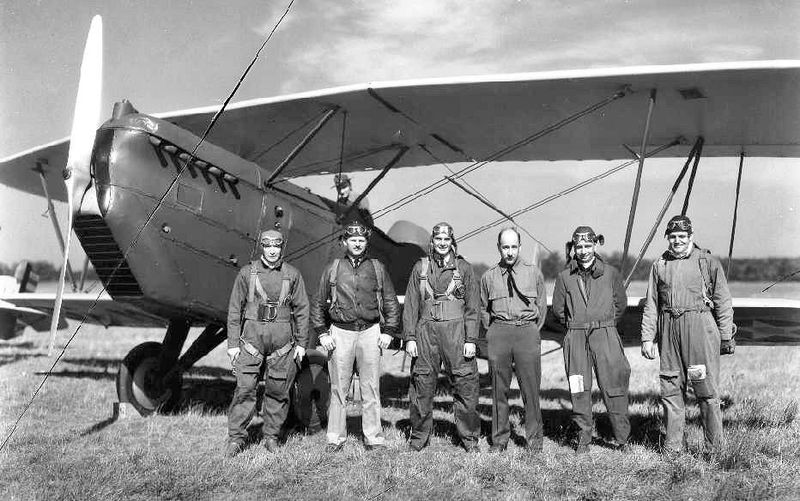 800px-104th_Observation_Squadron_1930.jpg