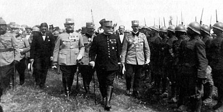 440px-Marshal_Joffre_inspecting_Romanian_troops_during_WWI.jpg