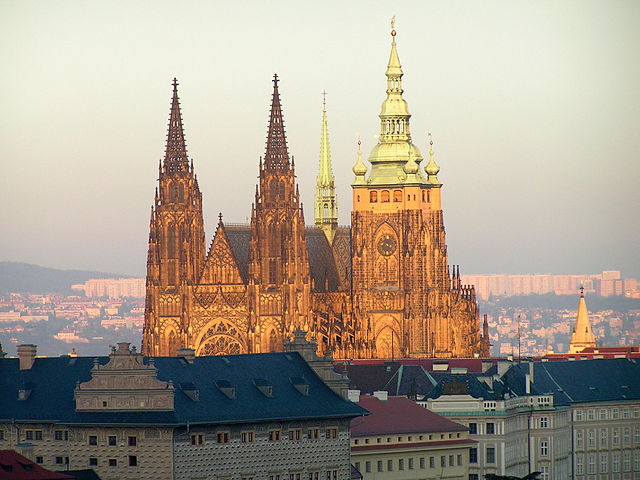640px-Cathedral_of_saint_Vitus_in_Prague.jpg