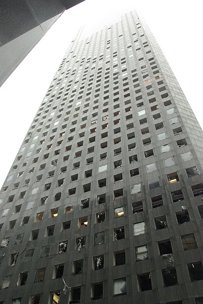 401px-Houston_Morgan_Chase_Building_Ike.jpg