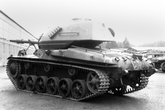 Patria-M-42-Valkoinensusi-06.jpg