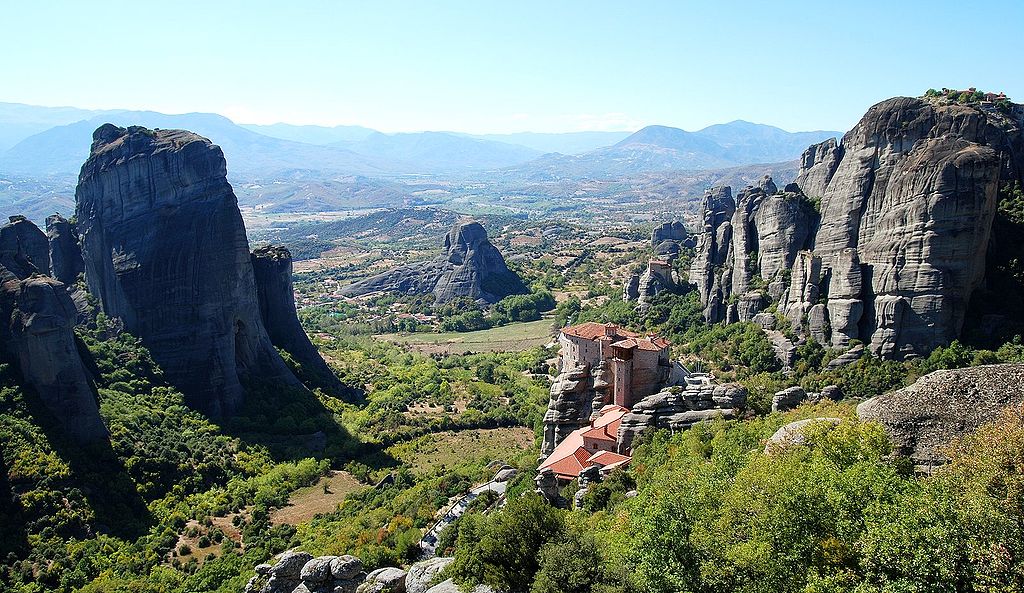 1024px-Greece_meteora_monasteries.jpg