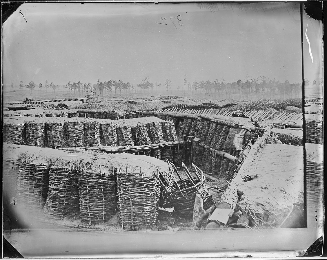 1128px-Confederate_Trenches._Fascine_Trench_Breastworks,_Petersburg,_Va._-_NARA_-_524792.jpg