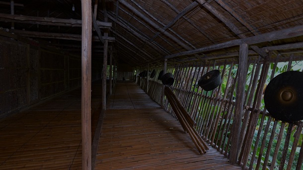 1900's Pontianak literature - longhouse.jpg