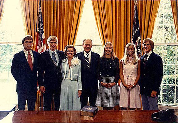 1974-08-09 Ford Family @ the White House.jpg