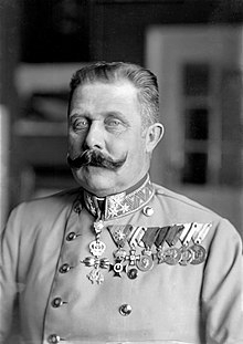 220px-Ferdinand_Schmutzer_-_Franz_Ferdinand_von_Österreich-Este,_um_1914.jpg