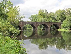 250px-Farmington_River_Railroad_Bridge,_Windsor_CT.jpg