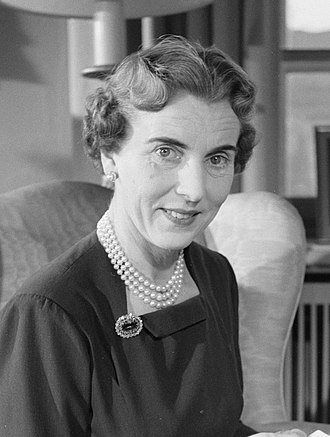 330px-Ingrid_of_Sweden_and_Denmark_1954.jpg