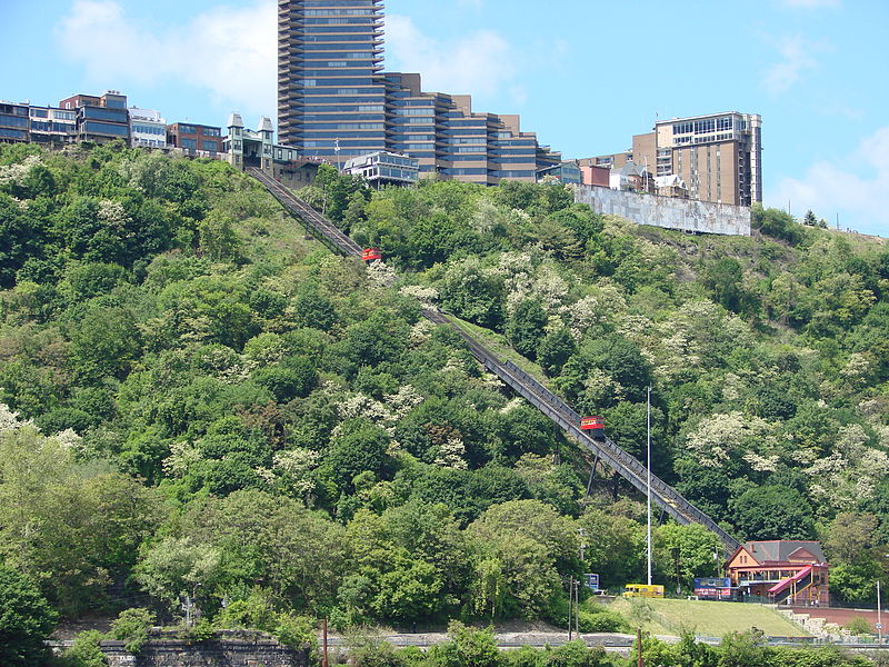 800px-2008-05-24_Pittsburgh_040_Duquesne_Incline_(2669552496).jpg