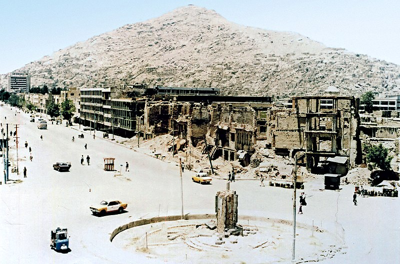 800px-Kabul_during_civial_war_of_fundamentalists_1993-2.jpg