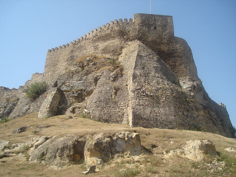 800px-Surami_Fortress.jpg