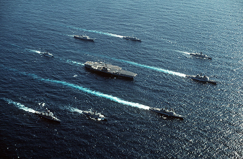 800px-USS_Forrestal_(CVA-59)_and_her_battlegroup_1989.jpg