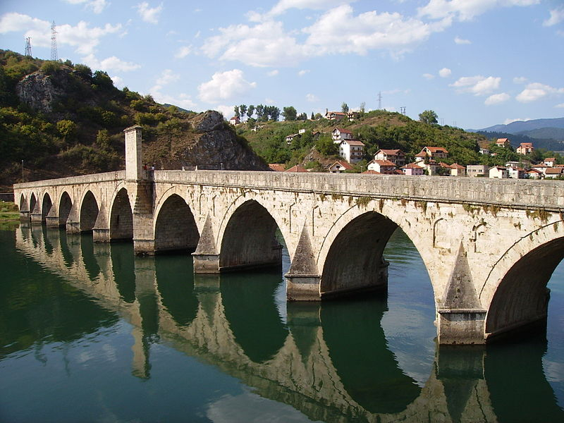 800px-Visegrad_Drina_Bridge_1.jpg