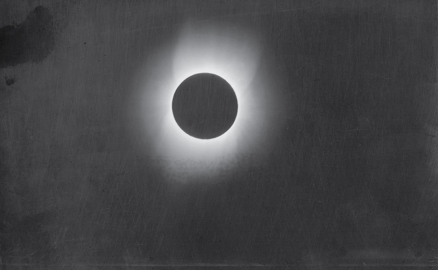 A-interlude-1907-eclipse1.jpg