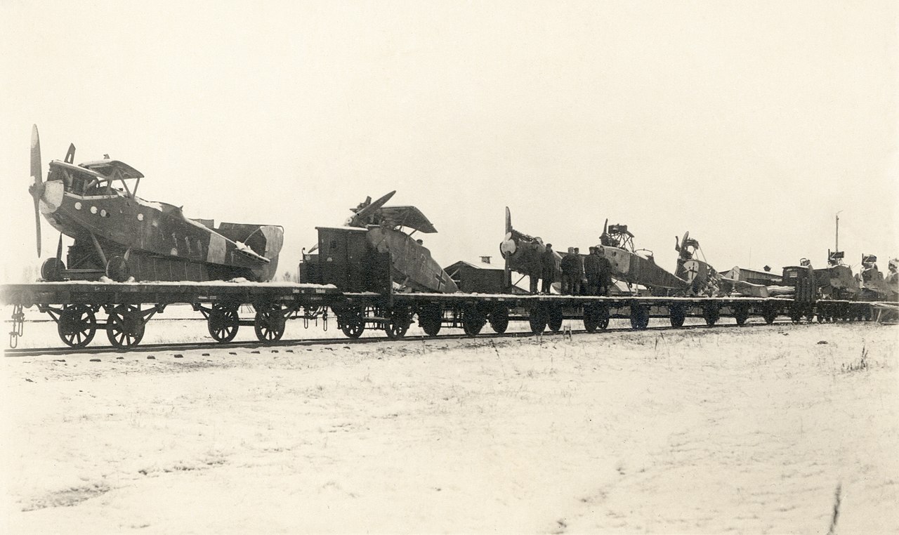Aircraft of the Eisen Division.jpg