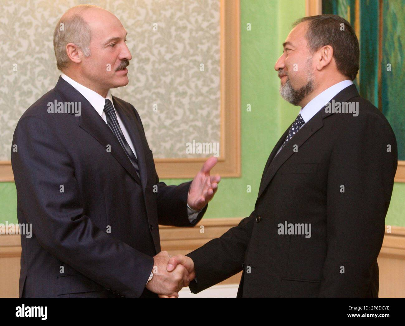 belarusian-president-alexander-lukashenko-left-and-israeli-foreign-minister-avigdor-lieberman-...jpg