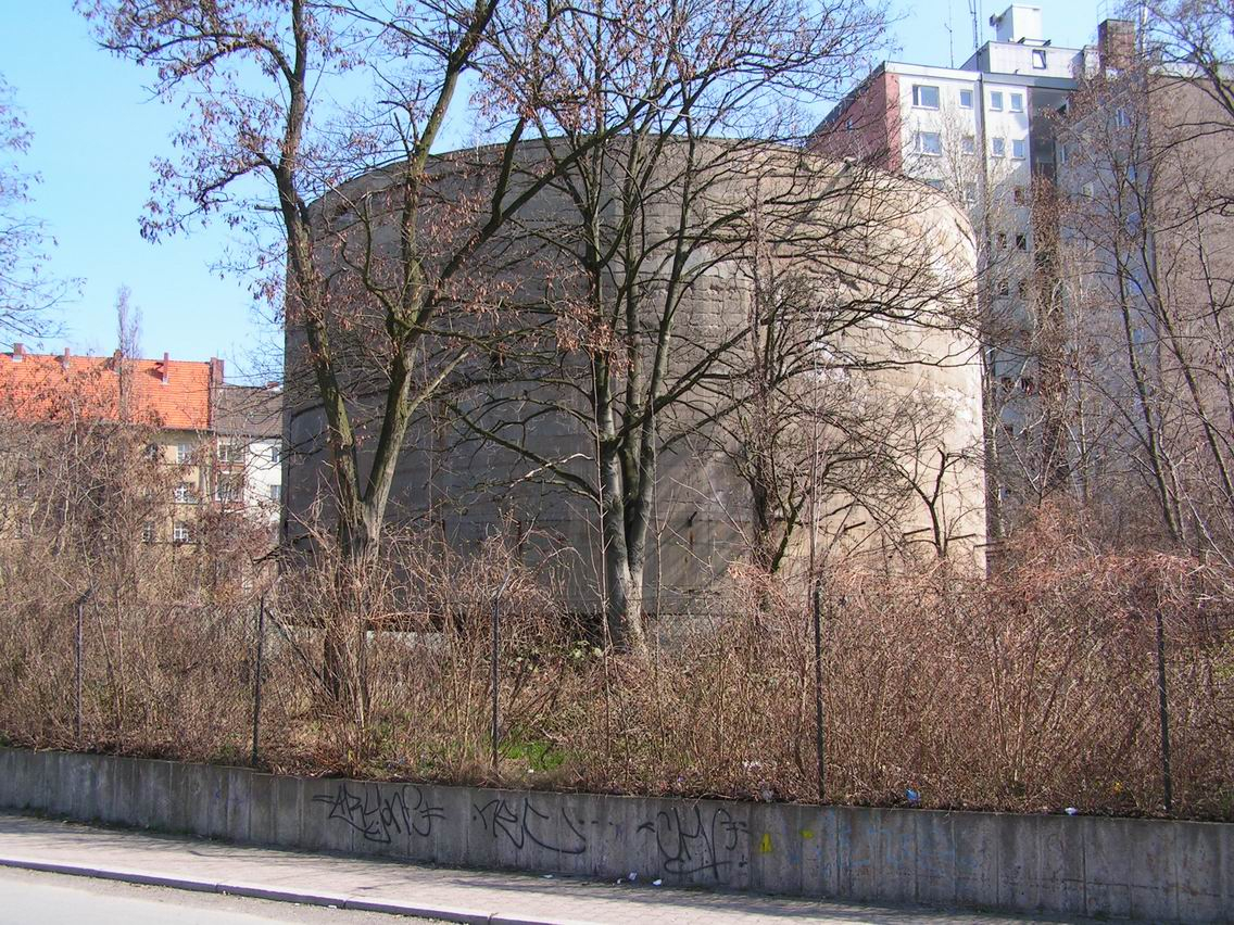 Berlin belastungskoerper.jpg