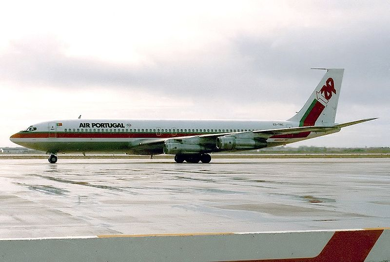 Boeing_707-382B,_TAP_Air_Portugal_JP44572.jpg