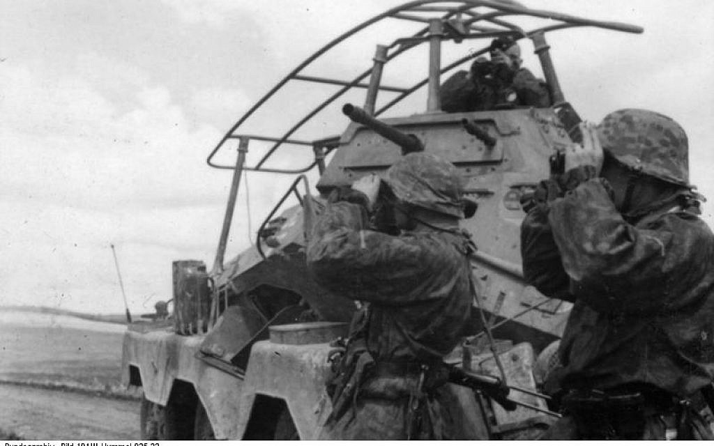 Bundesarchiv_Bild_101III-Hummel-025-22_Russland_SS-Division__Wiking__Panzerspähwagen-1024x640.jpg