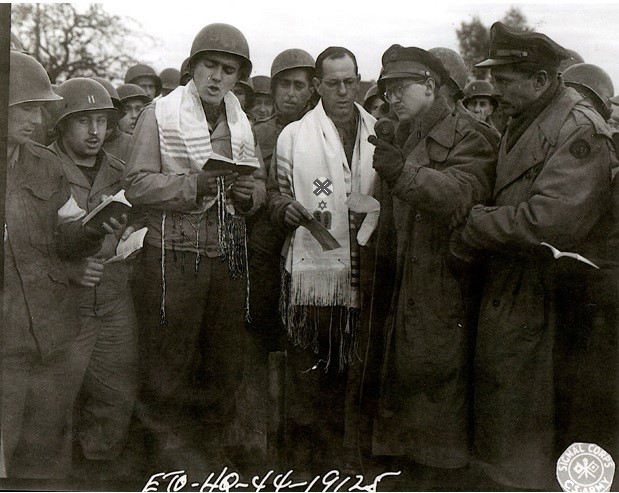 chaplain-lefkowitz-ww21.jpg