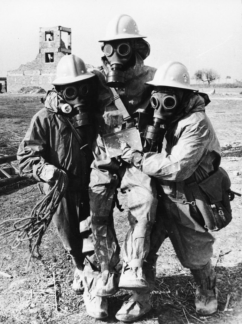 Chemical_protection_suit,_gas_mask_Fortepan_73524.jpg