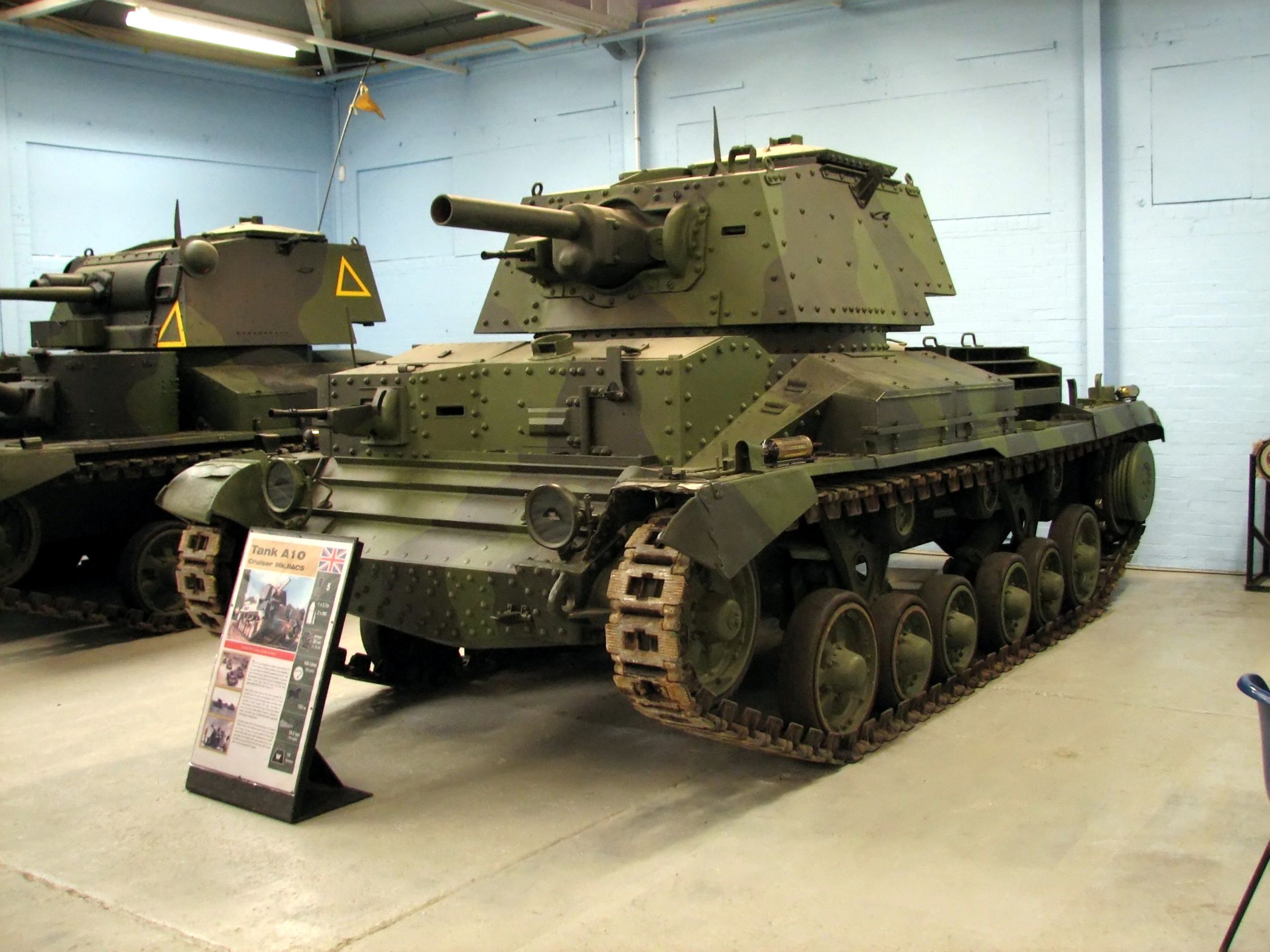 Cruiser_MkIIA_CS_1_Bovington.jpg