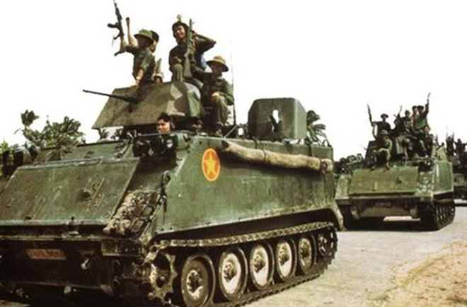 Ex-ARVN American-made M113s in use during Vietnam’s war against the Khmer Rouge in Cambodia..jpg