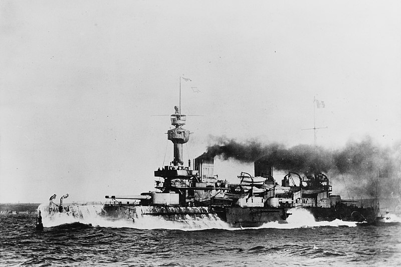 French_battleship_Brennus_NH_64443.jpg