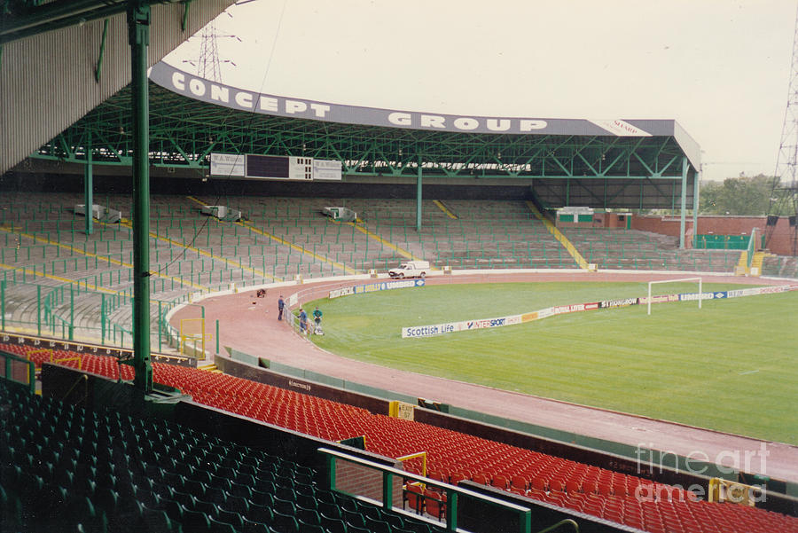 glasgow-celtic-parkhead-north-stand-1-september-1992-legendary-football-grounds.jpg