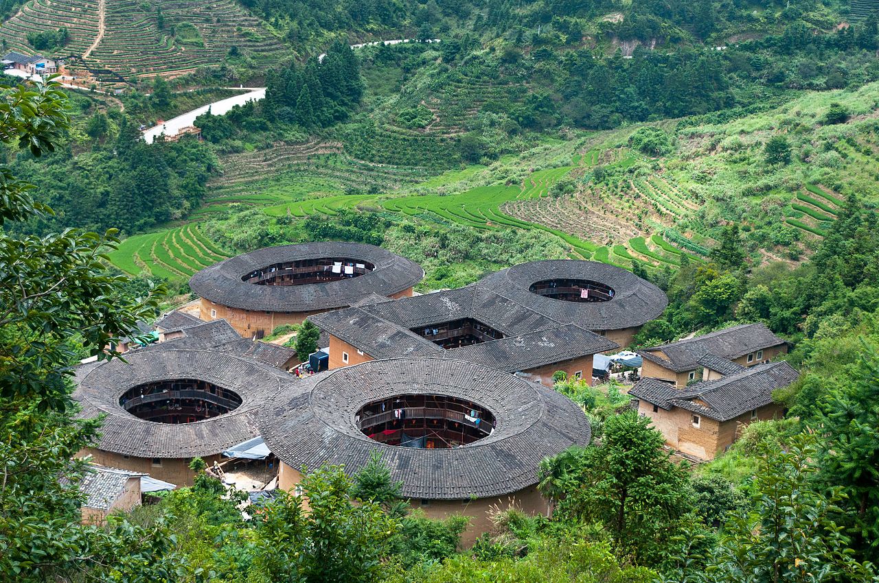 Hakka_village_-_panoramio.jpg