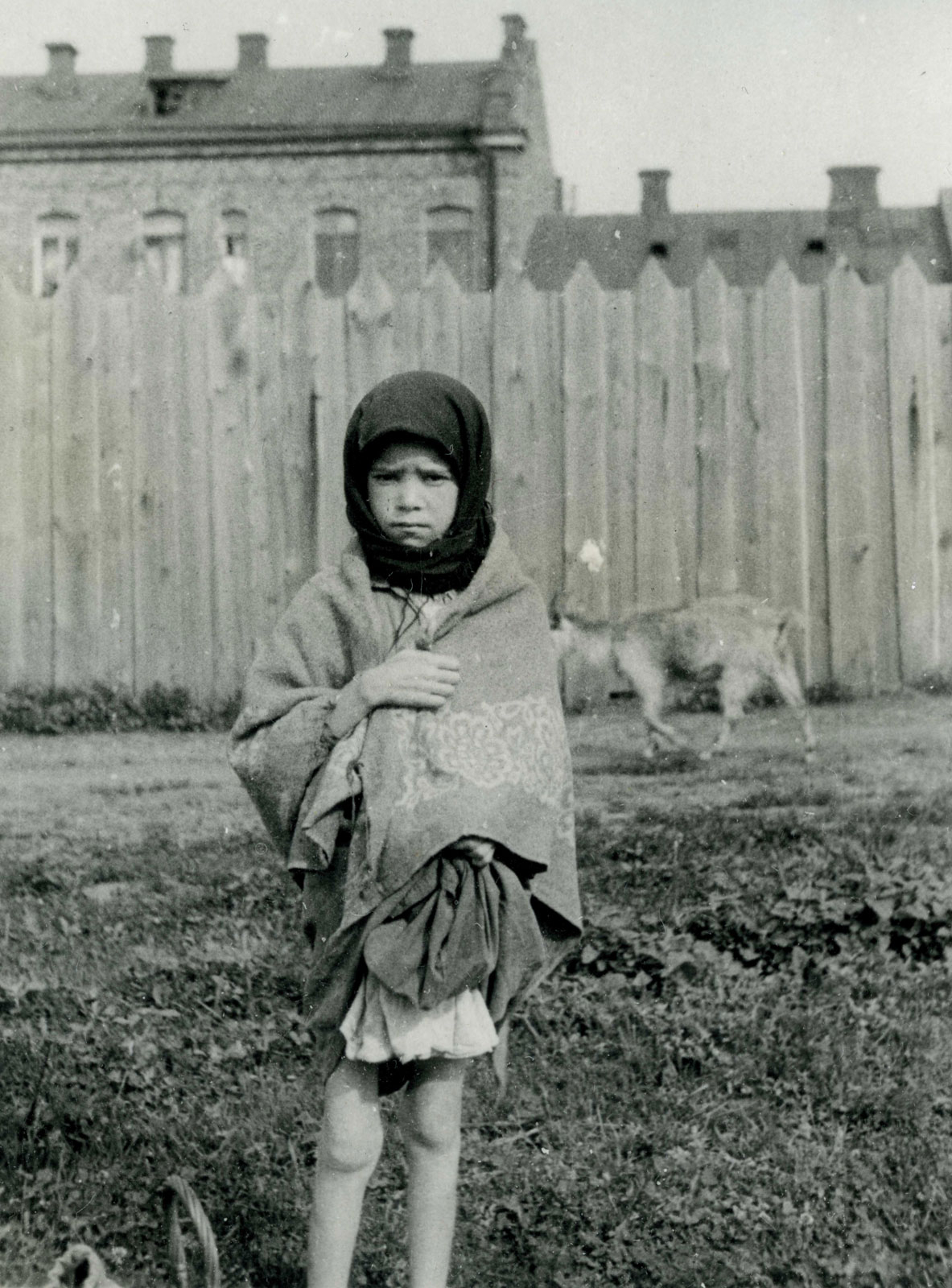 Holodomor-Great-Famine-Kharkiv-Ukraine-child-starvation-1933-Wienerberger-photographer.jpeg