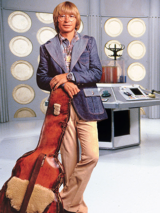 John Denver in TARDIS.png