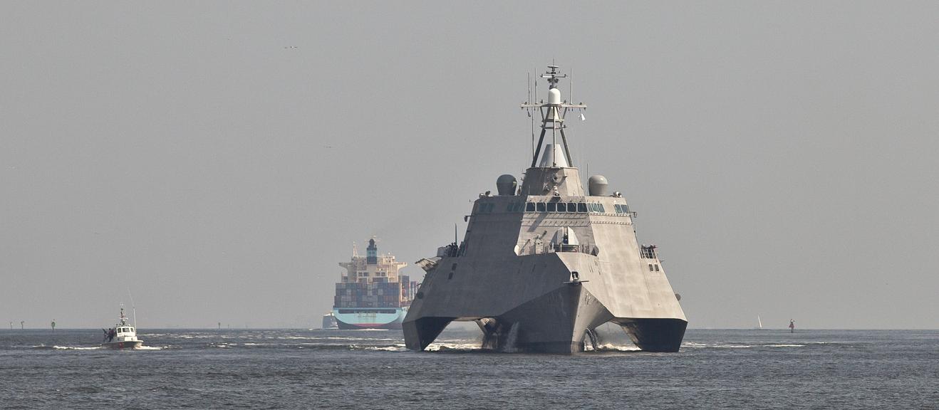 LCS2-Underway1.jpg