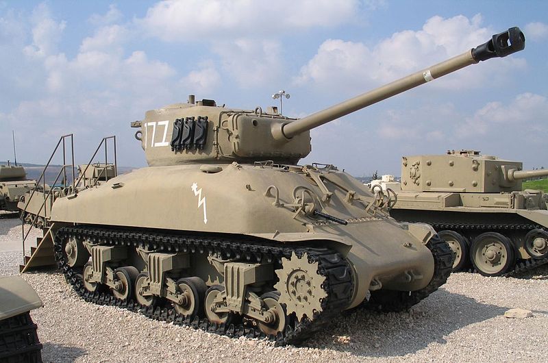M4A1-Sherman-latrun-1.jpg