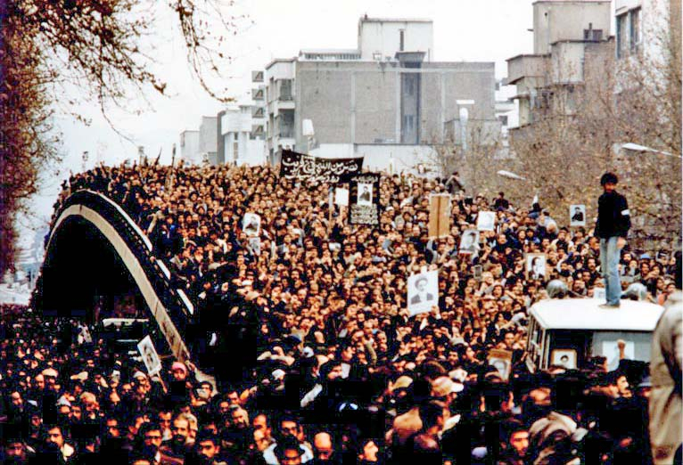 Mass_demonstration_in_Iran,_date_unknown.jpg