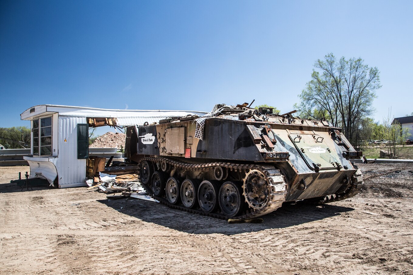 Mobile-home-destruction-tank-02.jpg