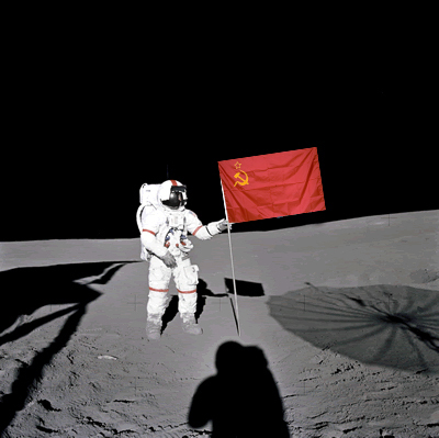 moonlandingfakeUSSRflag.jpeg