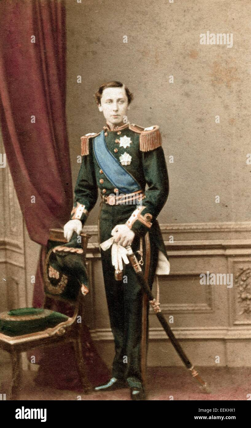 prince-alfred-duke-of-edinburgh-1863-by-john-jabez-mayall-EEKHX1.jpg