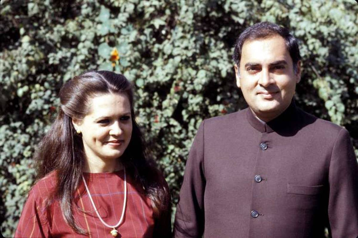 rajiv-sonia-gandhi-jpg.699921