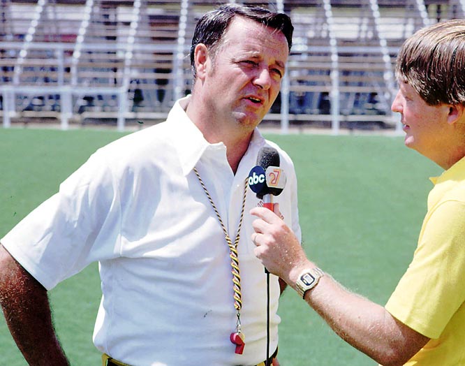 Super Bowl XIV Bobby Bodwen Bucs pre game interview.jpg