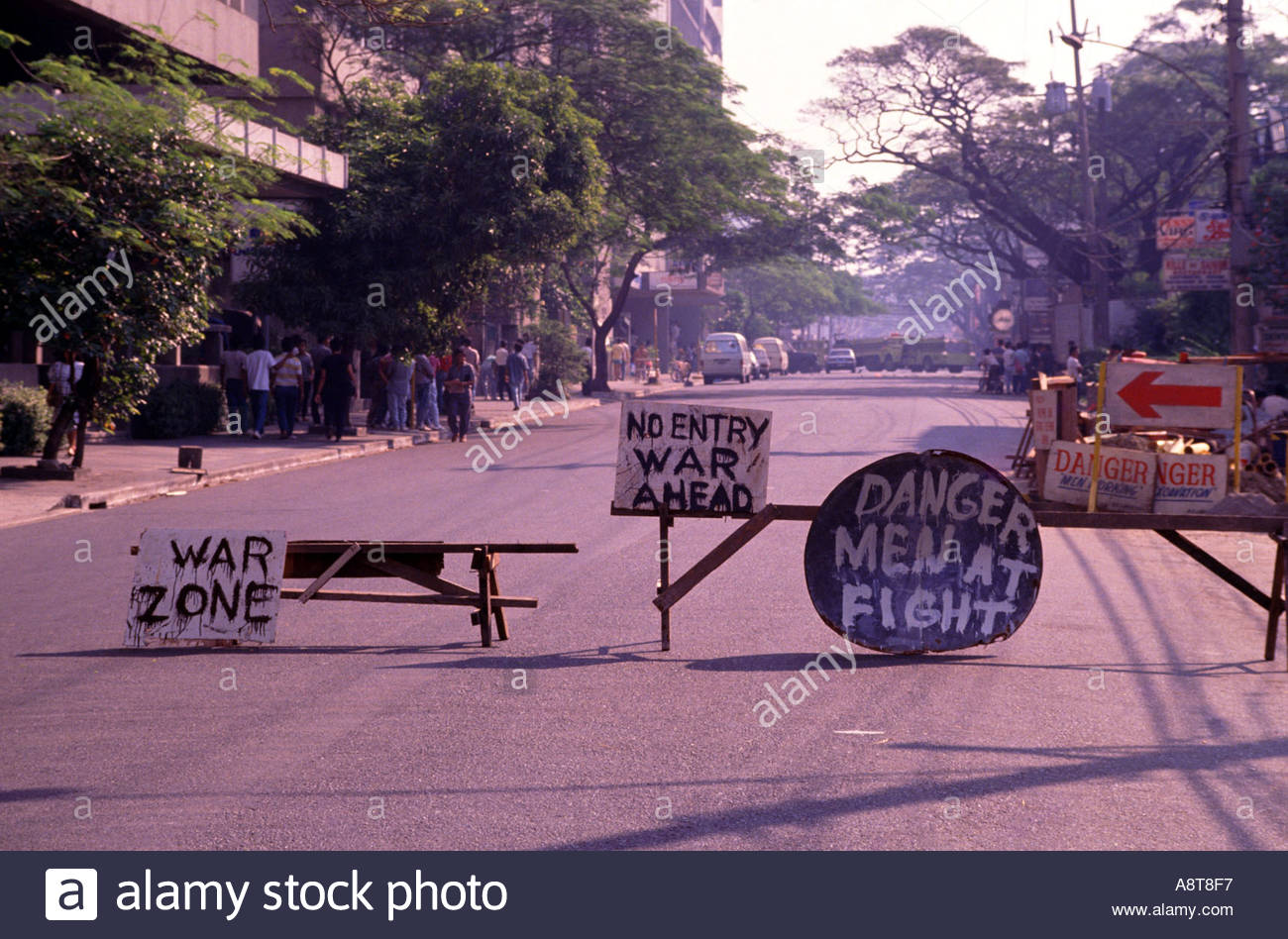 temporary-road-signs-1989-coup-attempt-makati-manila-philippines-A8T8F7.jpg