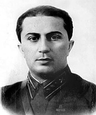Yakov-Dzhugashvili-Stalins.jpg