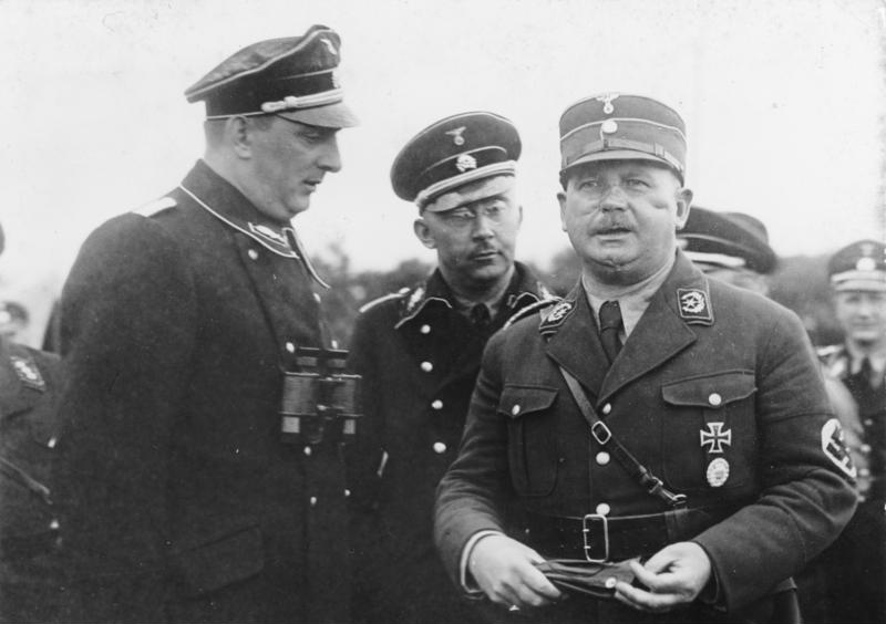 Bundesarchiv_Bild_102-14886,_Kurt_Daluege,_Heinrich_Himmler,_Ernst_R%C3%B6hm.jpg