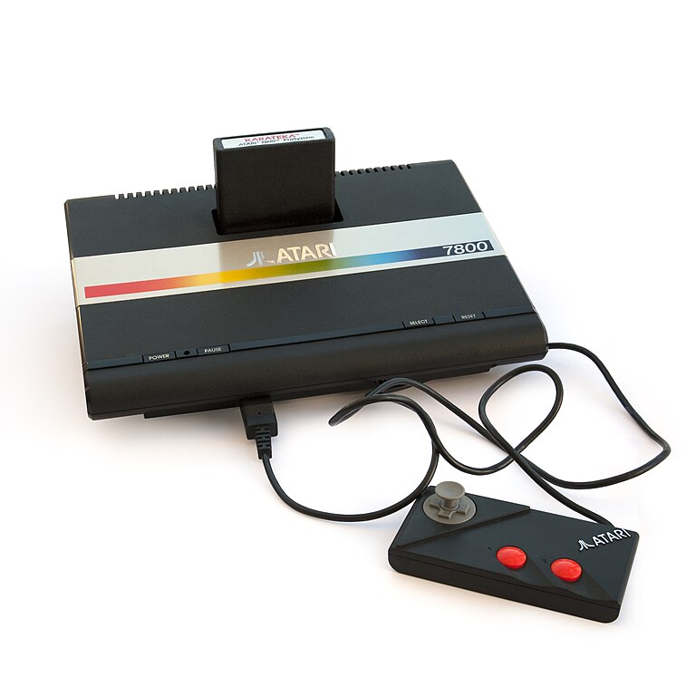 768px-Atari_7800_with_cartridge_and_controller.jpg