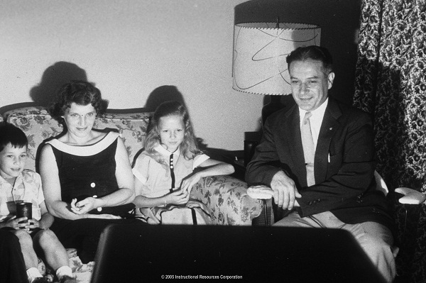 1950s-Family2.jpg