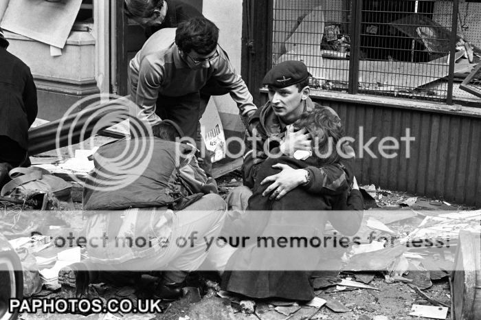 northern-ireland-the-troubles-british-army-belfast-1972_zpsc7dd0ae2.jpg